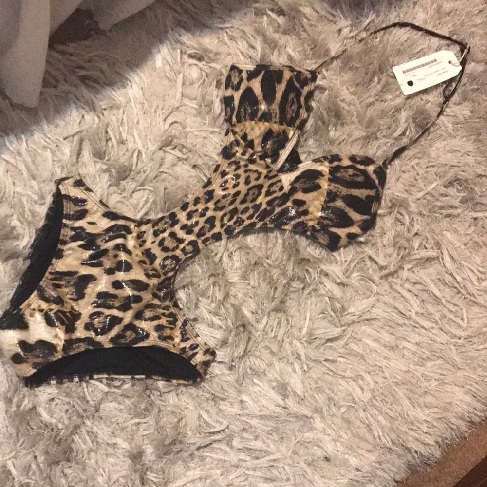 Tres Chic Swimwear